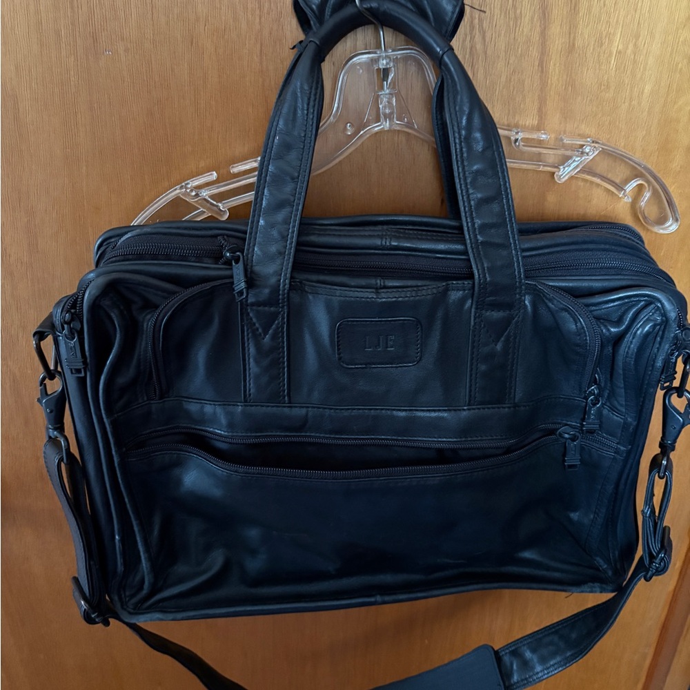 TUMI Black Leather Briefcase Travel Computer Bag Tote Strap